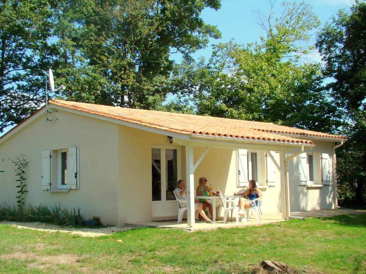 Etang Vallier Resort Brossac Kültér fotó